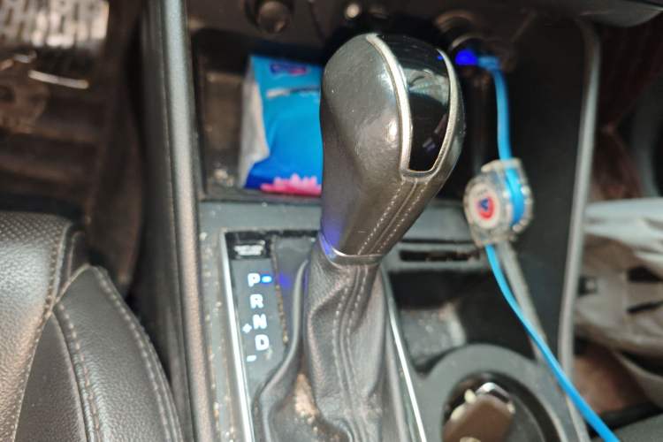 Used Hyundai Tucson 2015 1.6T Dual-Clutch Two-Wheel-Drive Smart Model Gear Lever