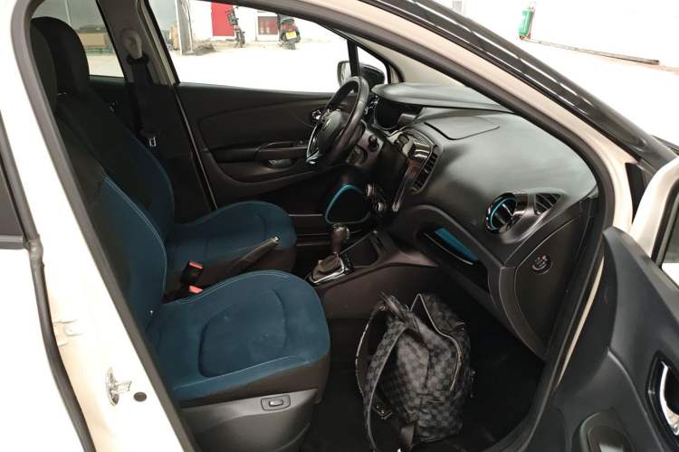 Used Renault Captur 2015 1.2T Automatic Comfort Edition
