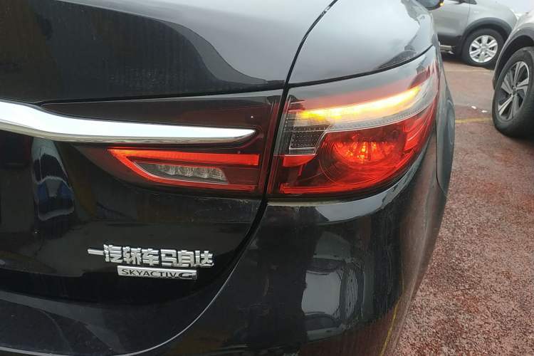 Used Mazda Atenza 2020 2.0L Blue Sky Luxury Edition Right Rear Taillight