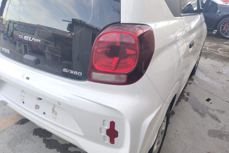 Used Roewe Clever 2021 302km All-Round Version Right Rear Taillight