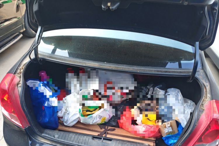 Used Buick Excelle 2005 1.8 Manual Luxury Model Trunk