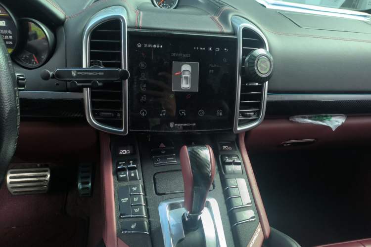 Used Porsche Cayenne  Audio And AC Panel