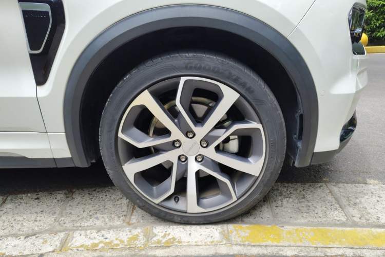 Used Lynk & Co 05 2020 2.0TD Four-Wheel Drive HypeHalo
