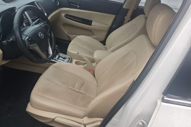 Used Changan Eado 2015 1.6L Automatic Luxury Model
