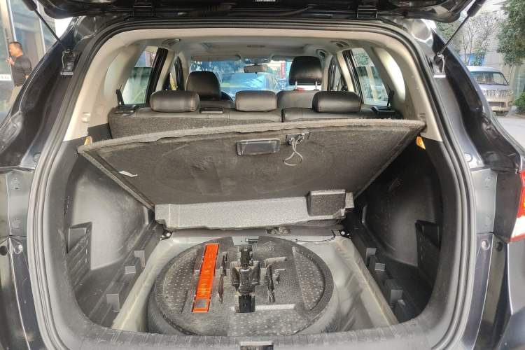 Used Dongfeng Aeolus AX7 2016 2.0L Automatic Zhiyi Trim
