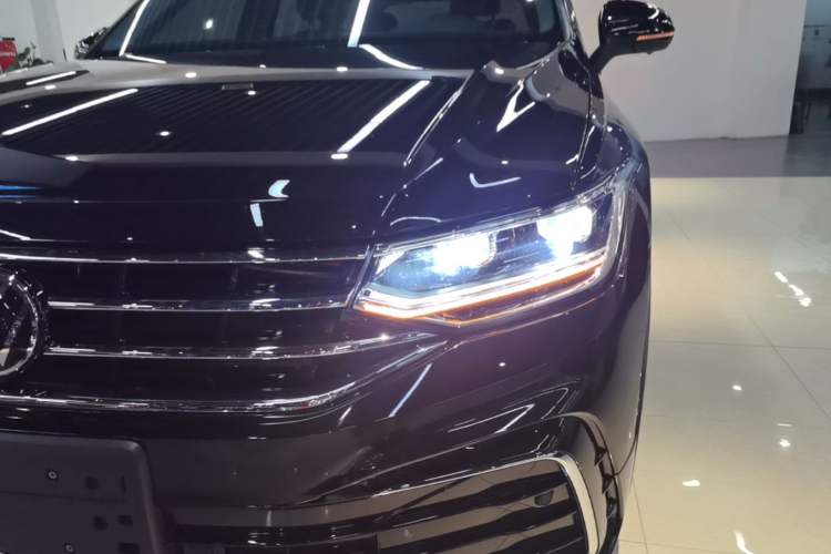 Used Volkswagen Tiguan L 2024 Outstanding Model 330TSI Automatic Two-Wheel Drive R-Line Dragon Glory Edition