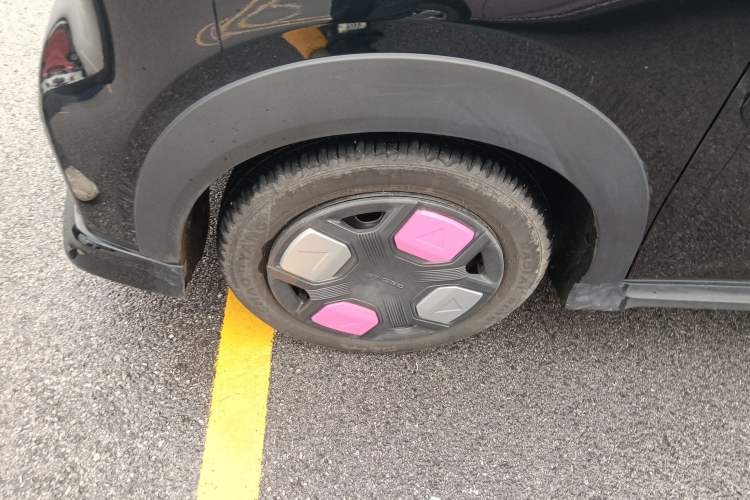 Used Geely Galaxy Panda 2025 210km Panda Kart Left Front Wheel Hub