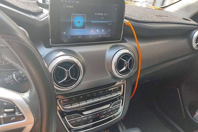 Used BAIC Beijing X5 2018 1.5T CVT Elite Version National V Audio And AC Panel