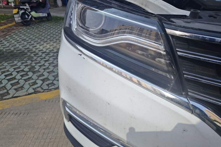 Used Roewe RX5 2016 20T Two-Wheel Drive Automatic Flagship Edition
