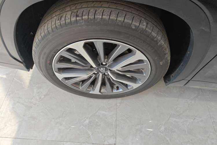 Used Toyota Crown Kluger 2026 Model 2.5L HEV All-Wheel-Drive Prestige Edition Exterior 7