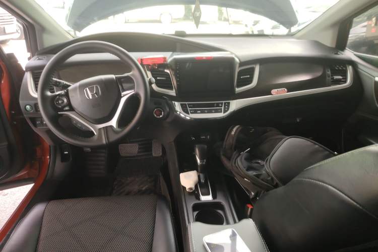 Used Honda Jade 2014 1.8L Automatic Comfort Elite Version 5 Seats
