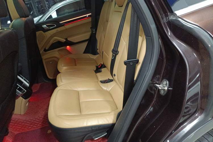 Used Porsche Cayenne 2015 Cayenne 3.0T Left Rear Seat