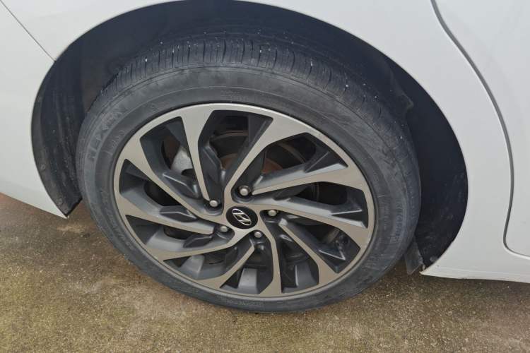 Used Hyundai Elantra (6th Generation / Lingdong) 2020 1.5L CVT Smart & Stylish – Elite Version Right Rear Wheel Hub