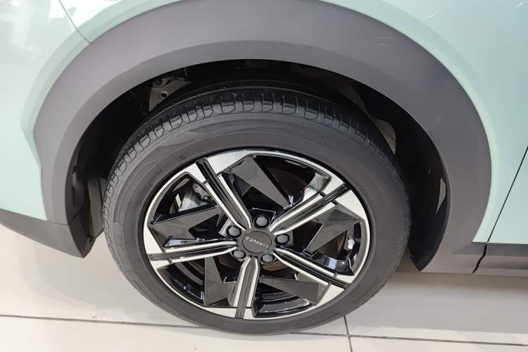 Used Lynk & Co 06 EM-P 2023 EM-P 126 Long-Range Halo