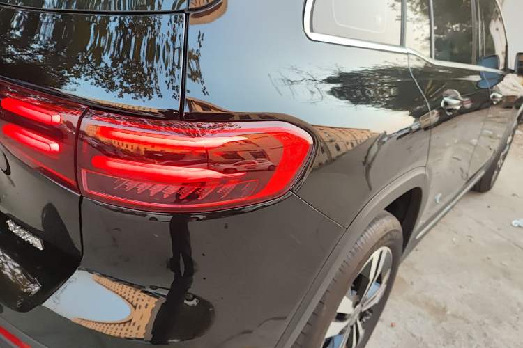 Used Mercedes-Benz GLB 2024 Refresh GLB 200 Fashion Edition