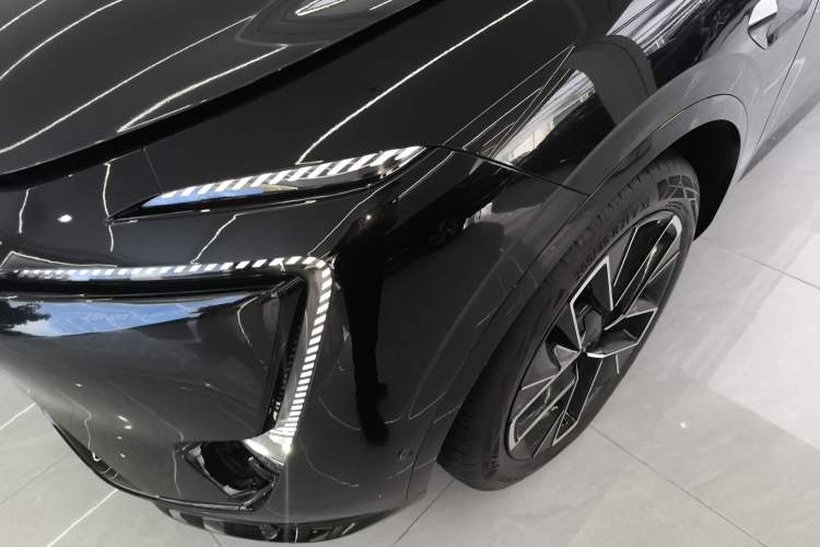 Used Avatr 11 2025 Year Updated Max Extended-Range Version Left Front Headlight