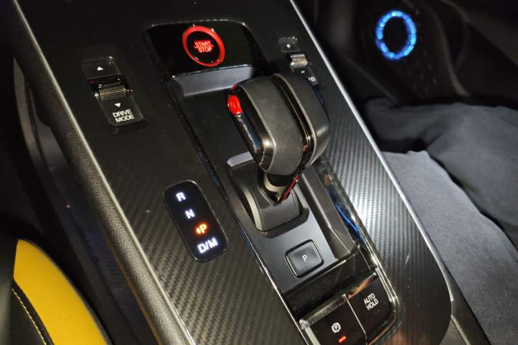 Used GAC Trumpchi EMPOW 2021 270T DCT J15 Version Gear Lever