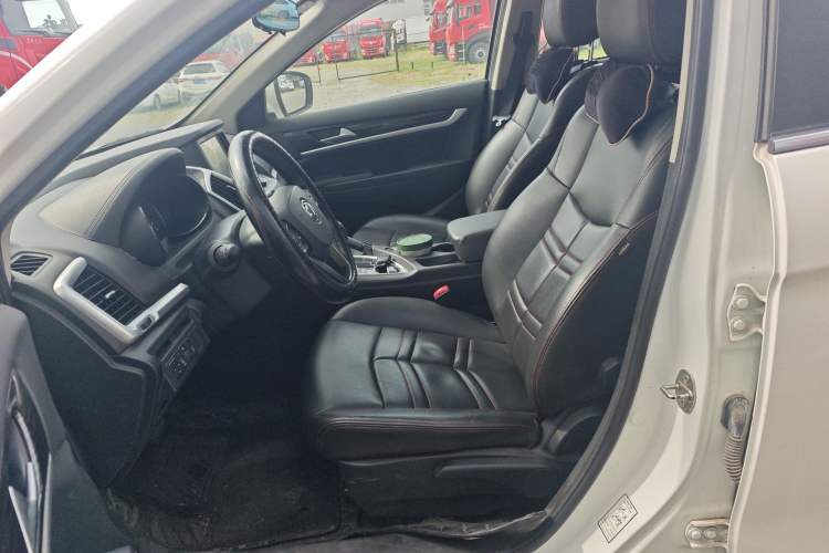 Used Dongfeng Aeolus AX7 2016 2.0L Automatic Zhiyi Trim