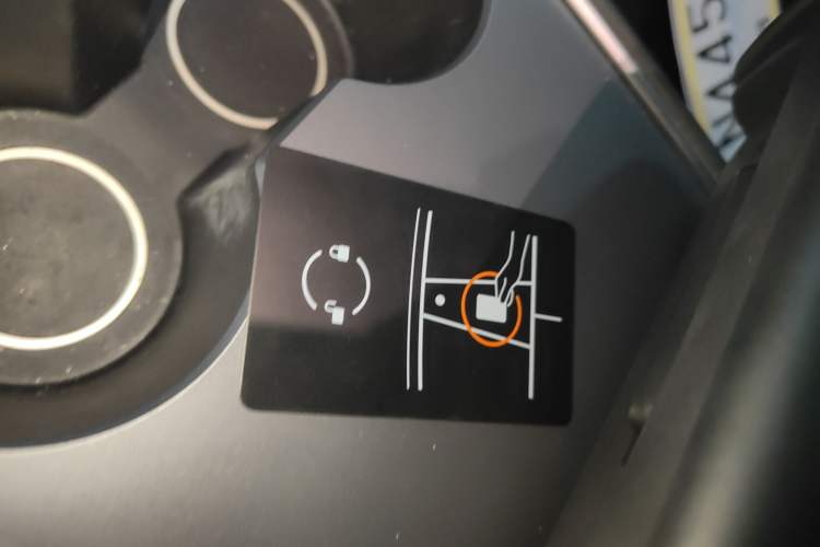 Used Tesla Model Y 2023 High-Performance All-Wheel-Drive Version