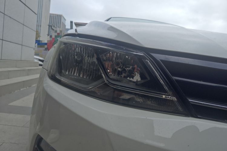 Used Volkswagen Lamando 2015 280TSI DSG Comfort Edition Right Front Headlight