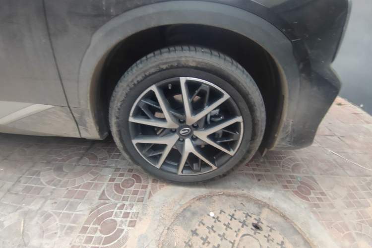 Used GAC Trumpchi GS8 2025 Linghang Series 2.0 TGDI Two-Wheel-Drive Luxury Edition 5 Seats Right Front Wheel Hub