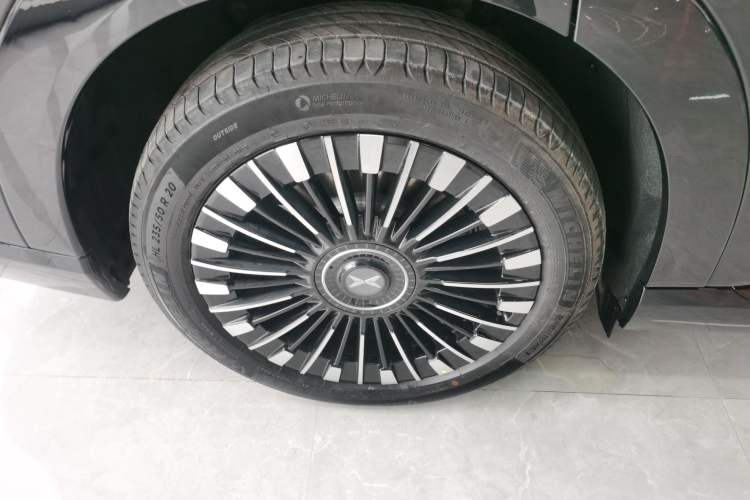 Used XPeng X9 2026 Model—Range-Extended Version 1602 Max
