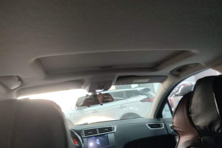 Used DS 5LS 2014 1.8L Elegant Edition VTi140