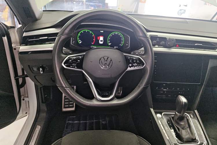 Used Volkswagen FAW-Volkswagen CC 2021 330TSI Ignite Edition Steering Wheel