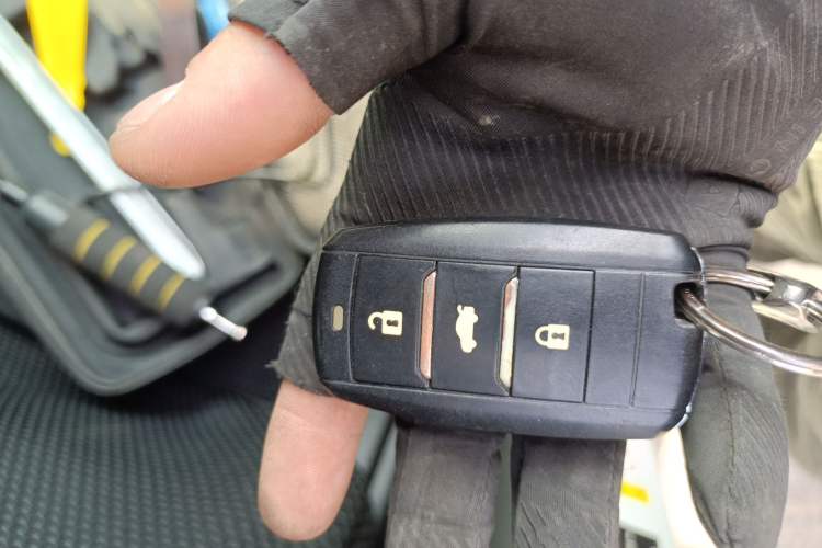 Used CHANGAN CS75 2014 1.8T Automatic Elite Model China IV Standard
