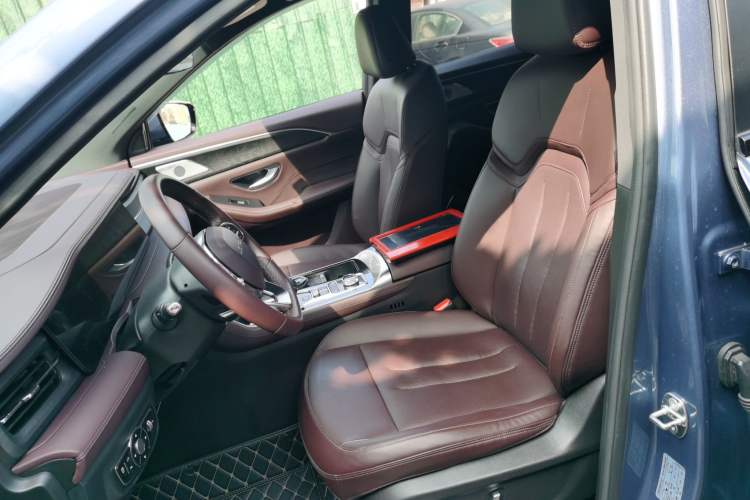 Used JETOUR X90 2022 Zilong 2.0T DCT Changsheng Edition 7-Seater
