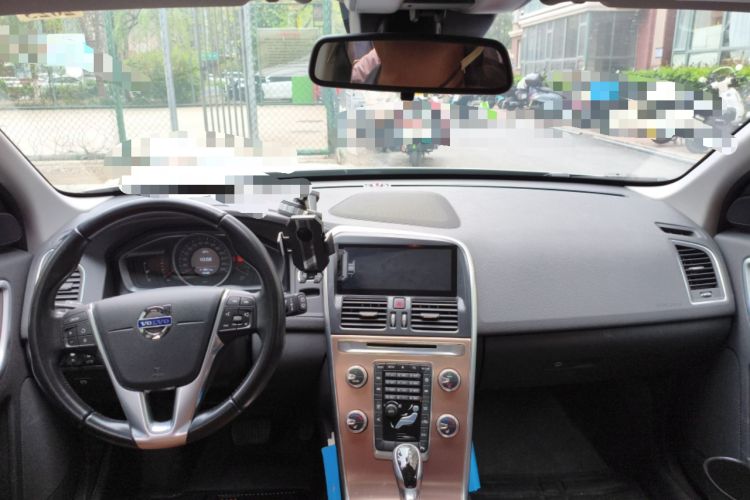 Used Volvo XC60 2015 T5 Smart Upgrade Model
