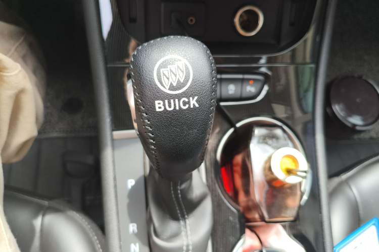 Used Buick Verano 2015 Sedan 20T Dual-Clutch Leading Model Gear Lever