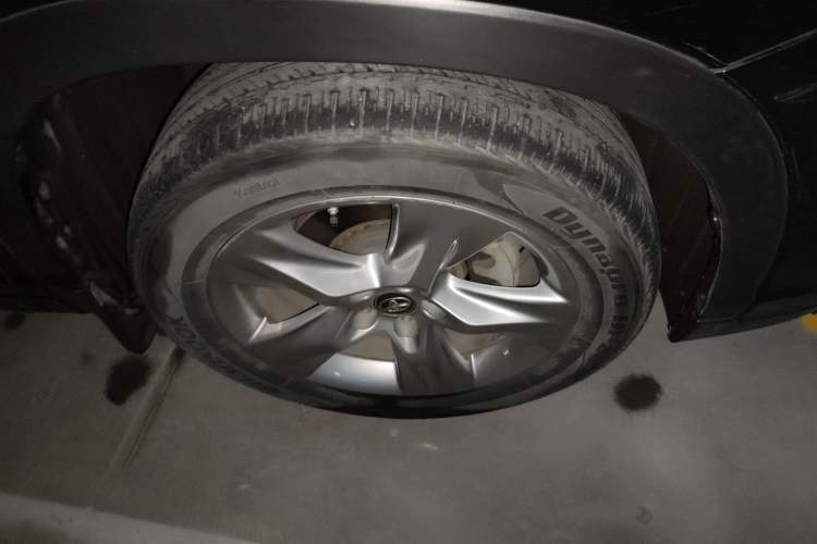 Used Toyota Highlander 2018 2.0T Four-Wheel Drive Supreme Edition 7-Seater China VI Right Front Wheel Hub