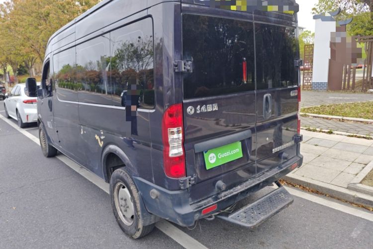 Used Dongfeng Yufeng 2023 V9+ 2.0T Manual Front-Wheel-Drive Multi-Function Mid-Roof Van with 7/8/9 Seats Rear Left 45 Deg