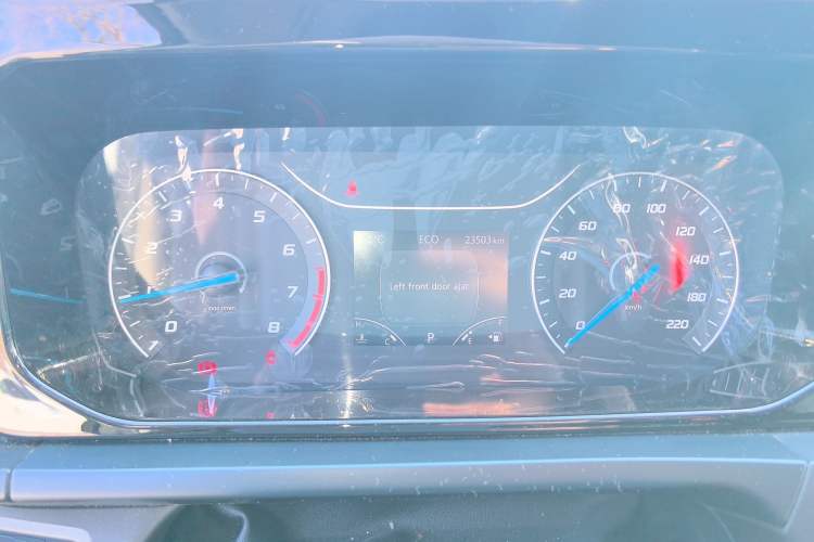 Used Ford Transit 2023 2.0T Gasoline Automatic Multi-Function Commercial Vehicle Mid-Drive Mid-Roof 5/6 Seats