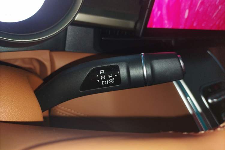 Used ORA Lightning Cat 2022 555 km Luxury Edition