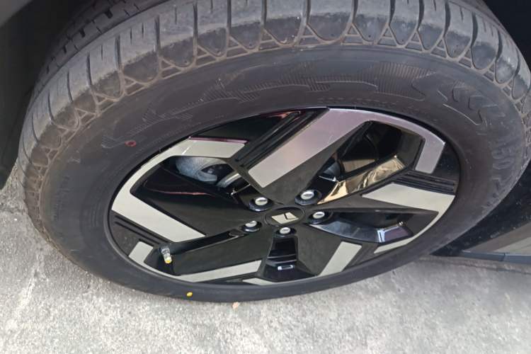 Used Baojun Yunhai 2024 140km Plug-in Hybrid Version