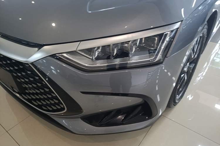 Used BYD Han 2024 DM-i Glory Edition 121KM Prestige Model
