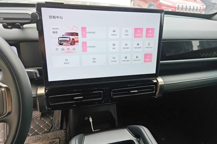 Used iCAR 03T 2024 501km Four-wheel Drive Long-Range Version Audio And AC Panel