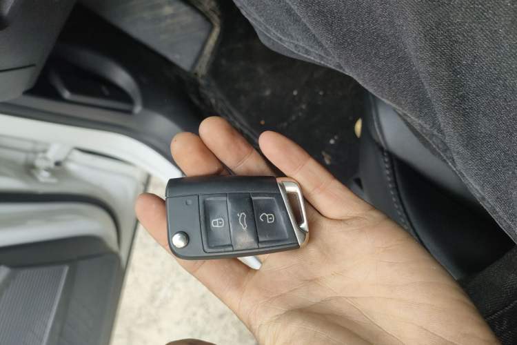 Used Volkswagen Tharu 2021 280TSI Two-Wheel-Drive Luxury Plus Edition Vehicle Key