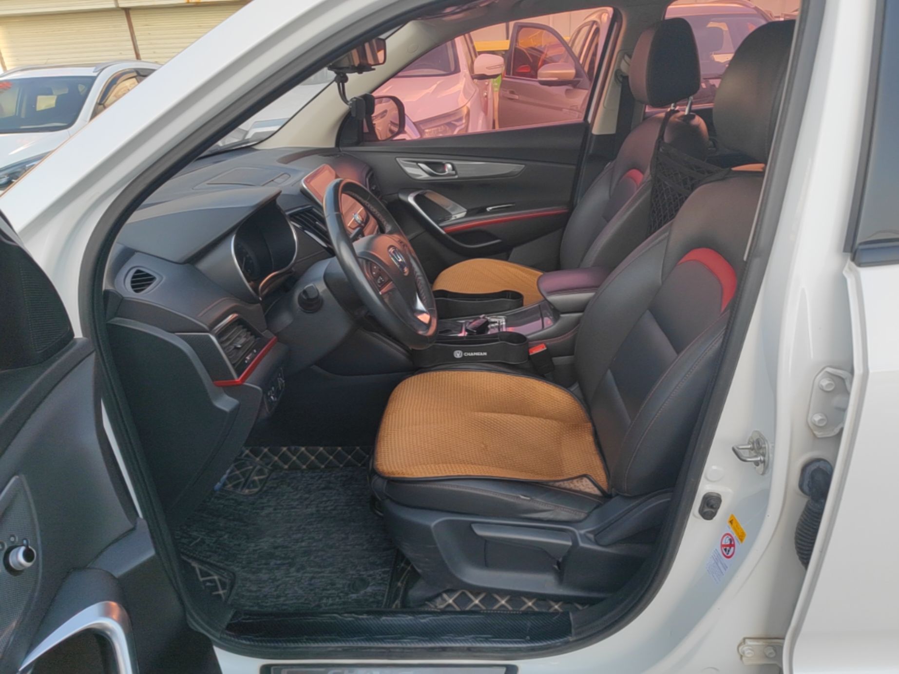 Interior delantero
