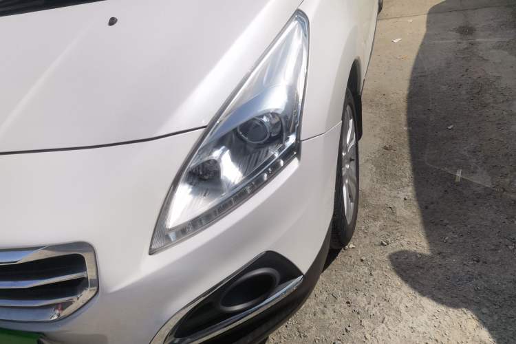 Used Peugeot 3008 2015 2.0L Automatic Trend Edition Left Front Headlight