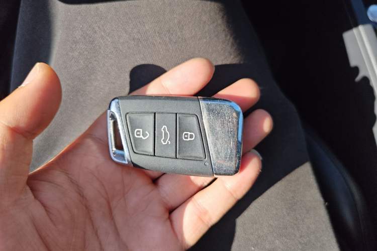 Used Volkswagen Magotan 2018 280TSI DSG Leading Model Vehicle Key