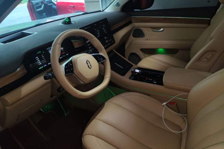 Used Hima AITO M7 2024 1.5T Intelligent Driving Rear-Drive Ultra Version 6 Seats
