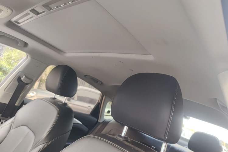 Used Roewe i6 MAX 2020 300TGI Automatic Sporty Cool Edition