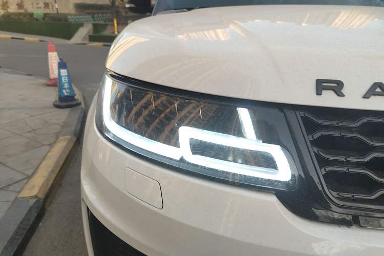 Used Land Rover Range Rover Sport 2014 3.0 SC V6 HSE
