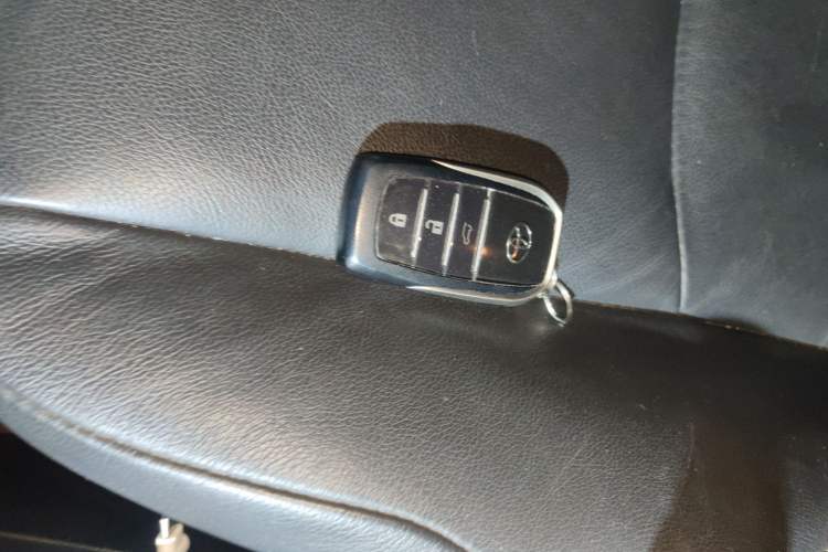 Used Toyota Prado 2016 2.7L Automatic Standard Edition
