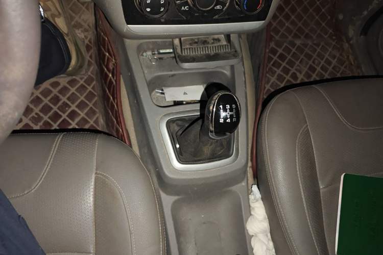 Used BAIC Weiwang M20 2013 1.5L Prestige Version BJ415B Gear Lever