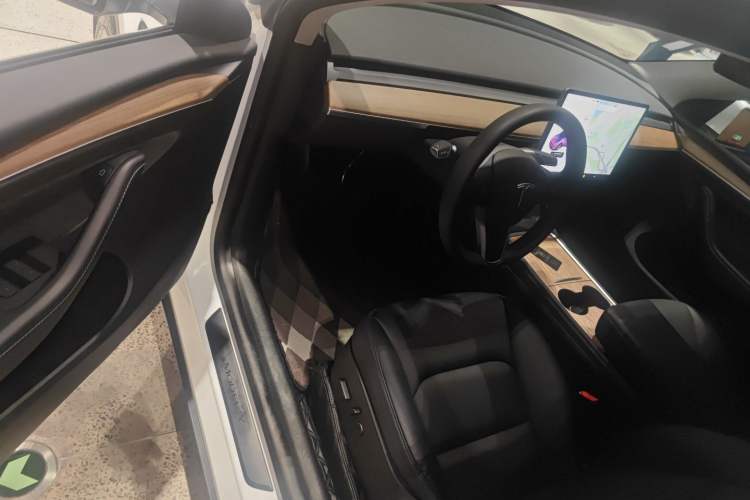 Used Tesla Model Y 2021 Standard Range Rear-Wheel Drive Version Driver Seat