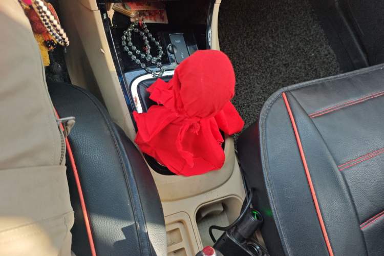 Used Chery E3 2013 1.5L Manual Fashion Model Gear Lever